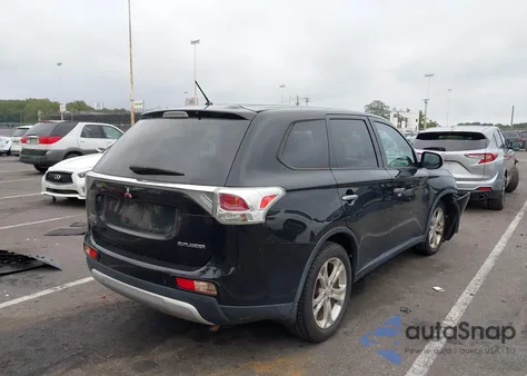 2015 Mitsubishi Outlander Se z USA, uszkodzony, nr VIN JA4AD3A31FZ008173